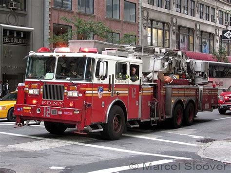Fire Engines Photos Ladder 12 Fdny Seagrave Manhattan