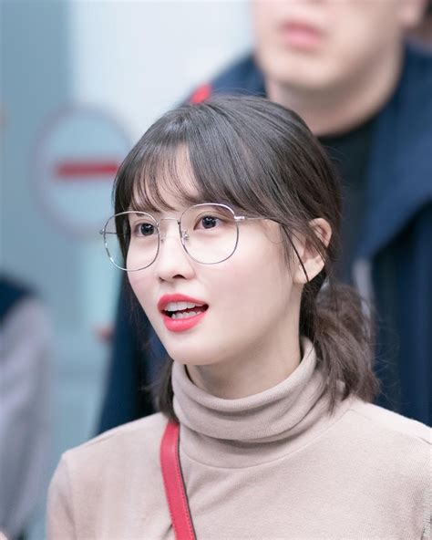 10 Times Twices Momo Looked Drop Dead Gorgeous In Glasses Koreaboo
