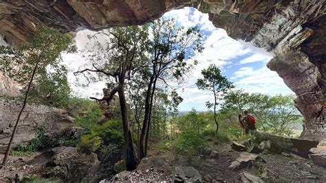 Descending Mt Tibrogargan Qld Australia Via The Caves Route On