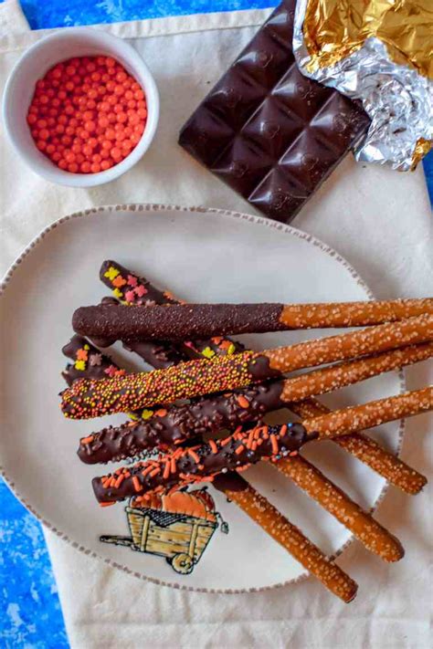 Easy Chocolate Dipped Pretzels Simple Holiday Dessert The Beard And The Baker