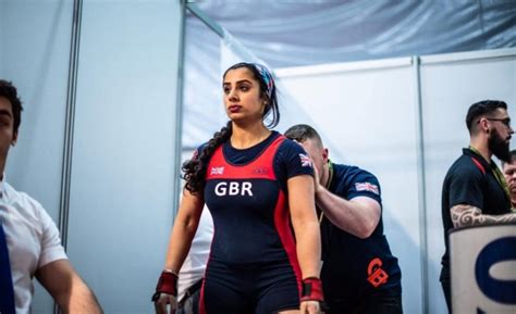 First Female Sikh Powerlifter In Britain Making Waves Breaking Stereotypes With Every Lift