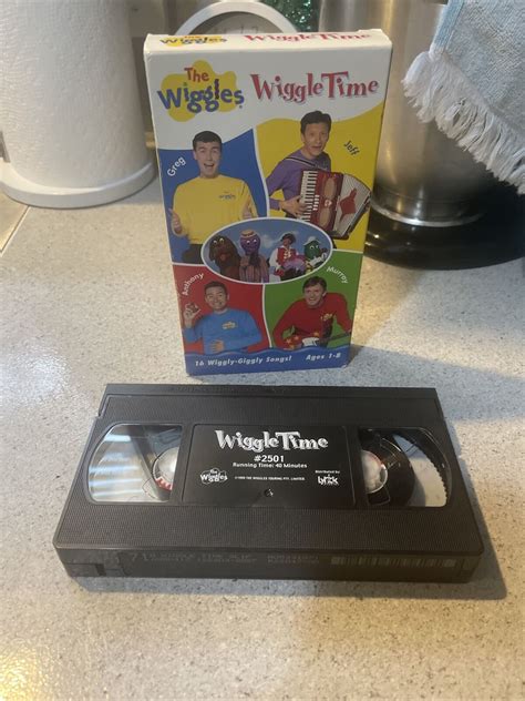 The Wiggles Wiggle Time Vhs Video Vcr Tape 16 Kids Songs Rare Slipcover