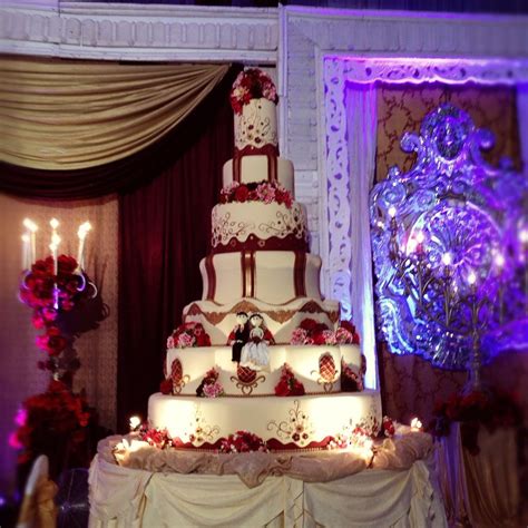 Check spelling or type a new query. Burgundy gold wedding cake | My cake | Pinterest | Gold ...
