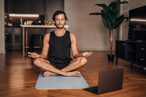 8 Types Of Meditation How To Find The Right One For You The Healthy