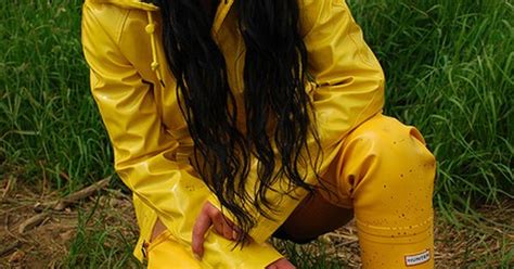 yellow rubber waders hunter pinterest raincoat latex and yellow raincoat