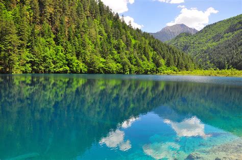 Jiuzhaigou A Great Place To Visit In The Summer Cn