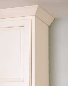 White shaker cabinets with traditional crown molding white. shaker cabinets crown molding - Google Search