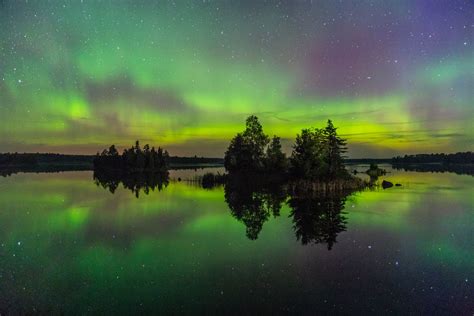 Aurora Borealis In Northern Minnesotaclouds Cleared Winds Calmed And