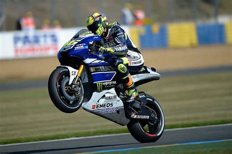 Valentino rossi said on thursday that his performances in the next few motogp races starting with this everybody will start to think about 2022 during that period. Passione Racing: MotoGP: Valentino Rossi e Jorge Lorenzo ...