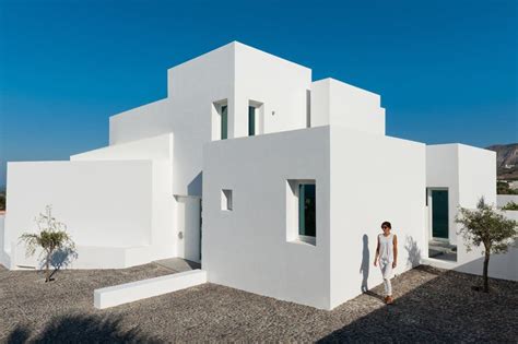 Santorini House By Kapsimalis Architects Made Of White Blocks