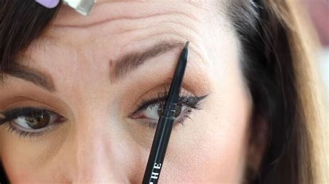 nice full and tidy eyebrows yes please check out these top tips for perfectly shaped brows