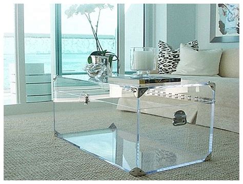 The positive side is that it is much more resistant than glass. Acrylic Coffee Table Trunk - Vision Exteriors
