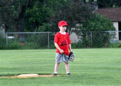Funny Things Kids Do On The Baseball Field