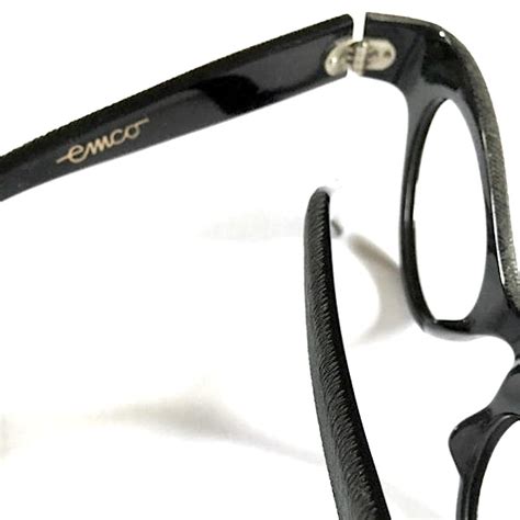 Vintage 1960s Burnished Black Cateye Frames