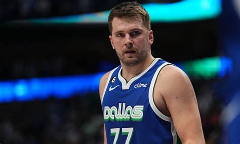 Nba Dfs Playbook November 15 Luka Doncic Leads The Way For Dallas