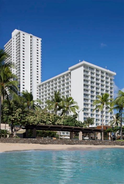 Where To Stay On Oahu With Teens Alohilani Resort Waikiki Beach Review