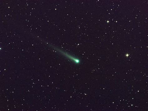 Comet Ison Heads For A Close Encounter With The Sun Cbs News
