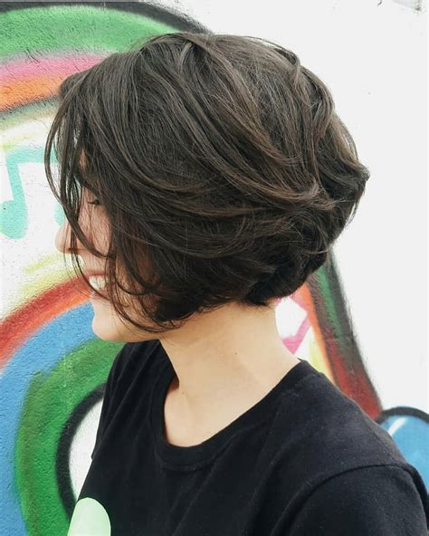 Short layered bob hairstyles have returned and this time with a bang! Ten Trendy Short Bob Haircuts for Female, Best Short Hair ...