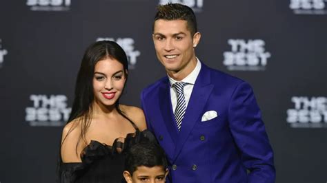 Ronaldo Cozies Up To Georgina Rodriguez In Rare Instagram Post