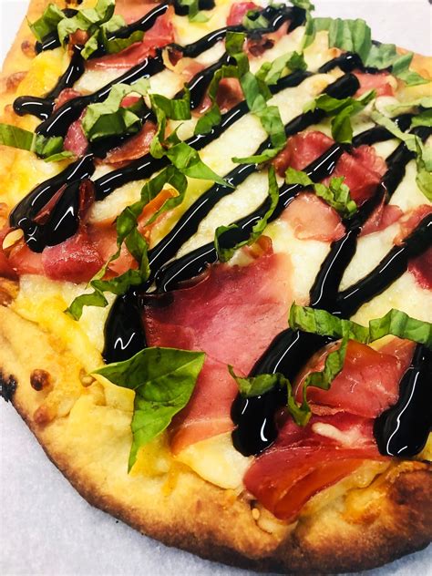 Prosciutto Flatbreads With Balsamic Glaze Cooks Well With Others