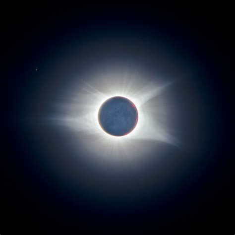 Briefly The Great American Eclipse Brought The Nation Together Flagpole