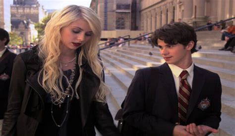 From Gossip Girl 10 To Now Our Favorite Queer Teens And Young Adult