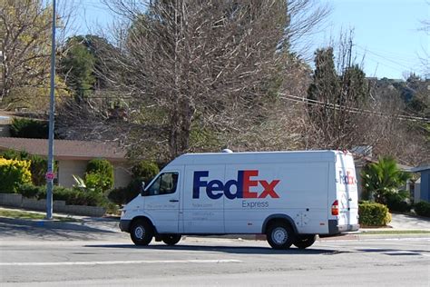 Express fedex express step van. FEDEX EXPRESS - DODGE SPRINTER DELIVERY VAN - a photo on Flickriver