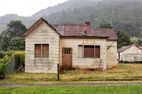 Data Reveals Where Australias Oldest Homes Are Build