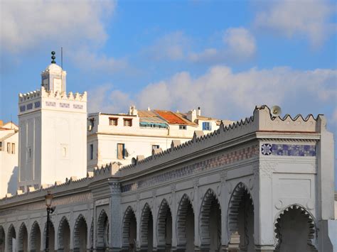 الجامع العتيق بقسنطينة الجزائرية المسجد الذي قاوم الاستعمار منوعات