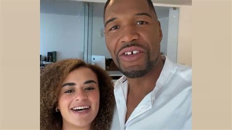 Gmas Michael Strahan Leaves Fans In Awe After Shock Full Circle