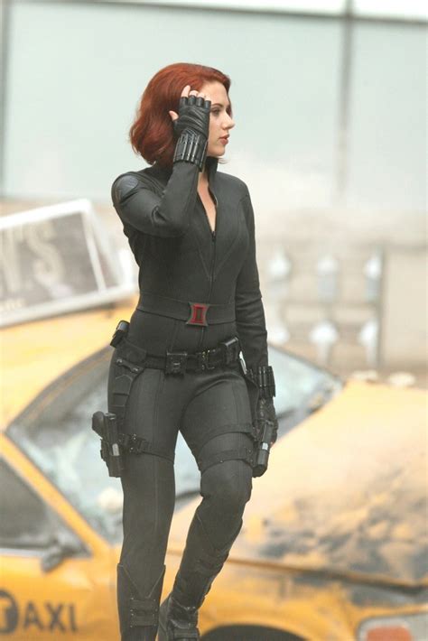 Scarlett Picture 169 On The Film Set Of The Avengers