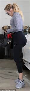 Khloe Kardashian Puts On A Booty Ful Display At The Gym Daily Mail Online