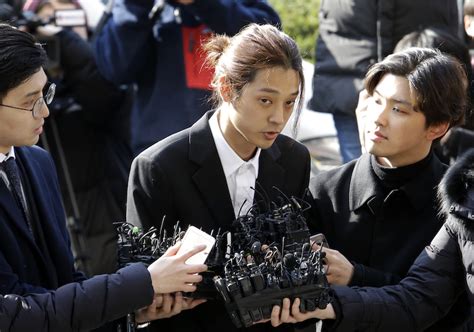 S Korean Police Questioning K Pop Stars In Sex Scandals Courthouse Free Download Nude Photo