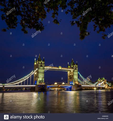 London Suspension Bridge Over The Thames Hi Res Stock Photography And