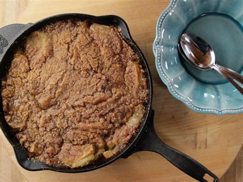 We would like to show you a description here but the site won't allow us. Skillet Apple Crisp Recipe | Ree Drummond | Food Network