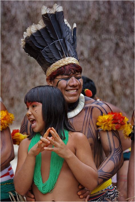 Mg0656 Young Kuikuro Indians Dancing And Singing At Toca Flickr