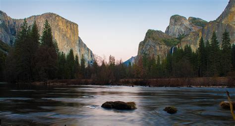 Dusk Falling On The Epic Yosemite Valley Valley View Yosemite Np Oc
