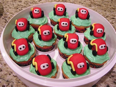 Cars Cupcakes Made With Fondant Cars Cupcakes Fondant Food