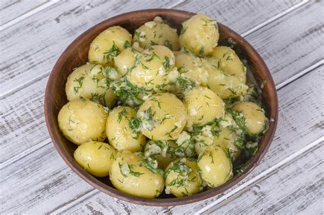 Calls for 5 ingredients and 5 mins prep time, this is a healthy side dish for dinner. Boiled Potatoes With Vegetables Stock Photo - Image of ...