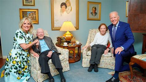 The Carters Are Tiny Compared To The Giant Bidens In This New Photo