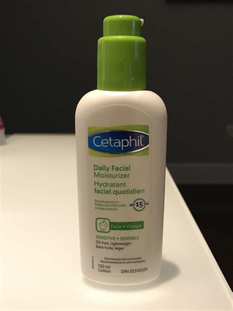 Cetaphil has a proven record of providing skincare solutions with its strong dermatological and medical heritage. Cetaphil Daily Facial Moisturizer SPF 15 reviews in Face ...