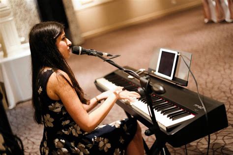 Hire Event Singer Pianist Manchester Wedding Jazz Singer Scarlett