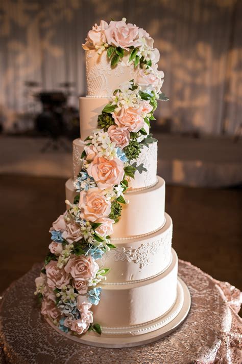 These can be as simple as a plain tiered cake with fresh floral accents, or as elaborate as a 7 tier wedding cake covered in embellished details and sugar flowers. 90+ Showstopping Wedding Cake Ideas For Any Season ...