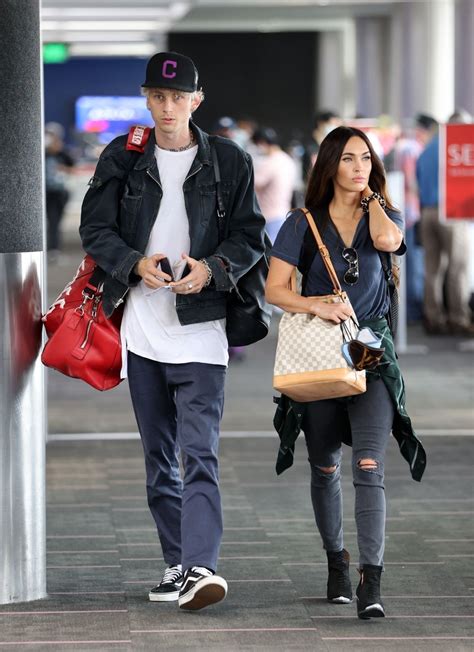 Everything to know about megan fox and machine gun kelly, from that steamy instagram post to the blood necklace. MEGAN FOX and Machine Gun Kelly at LAX Airport 06/29/2020 ...