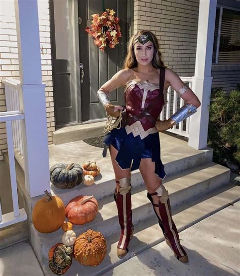 How To Create The Most Iconic Wonder Woman Costumes For Halloween This