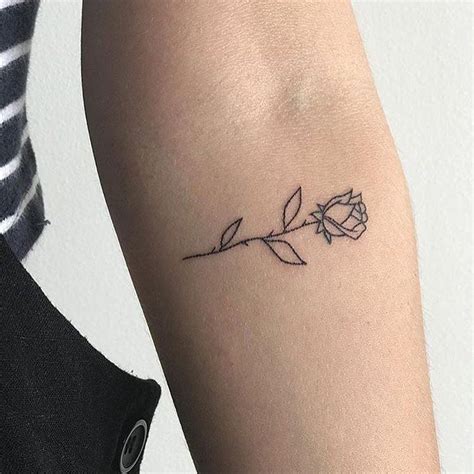 35 Minimalist Tattoos That Are Impossibly Pretty Tatuagens Femininas Delicadas Tatuagens