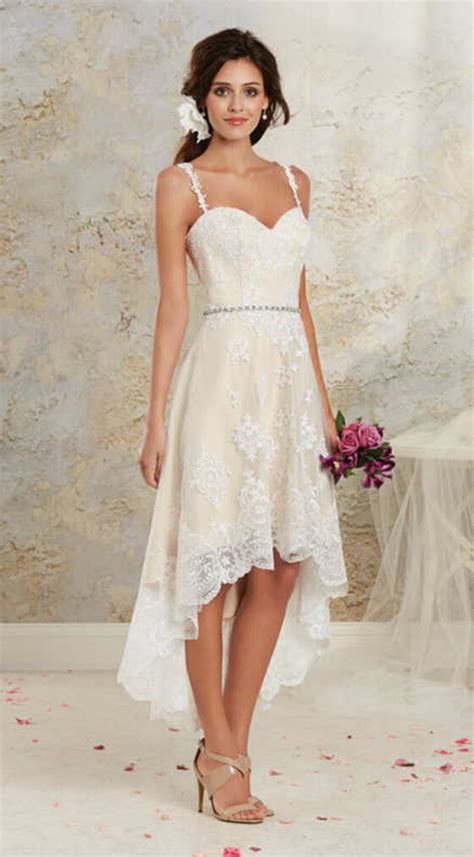 Check out our creative wedding ideas so you can make your special day even more memorable. 45 Amazing Short Wedding Dress For Vow Renewal