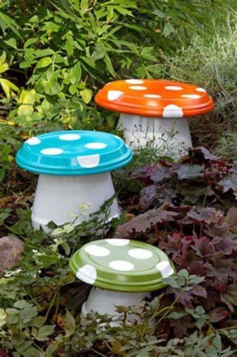 Garden Outdoor Terra Cotta Planter Painted Mushroom Fun Garden