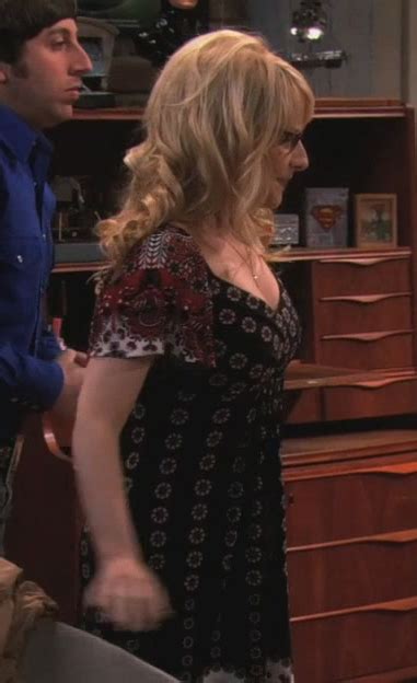 Wornontv Bernadettes Patterned Dress On The Big Bang Theory Melissa