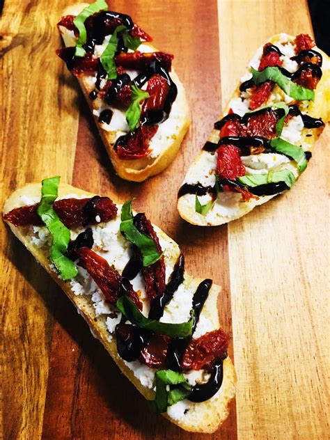 Sun Dried Tomato And Goat Cheese Crostini Cooks Well With Others